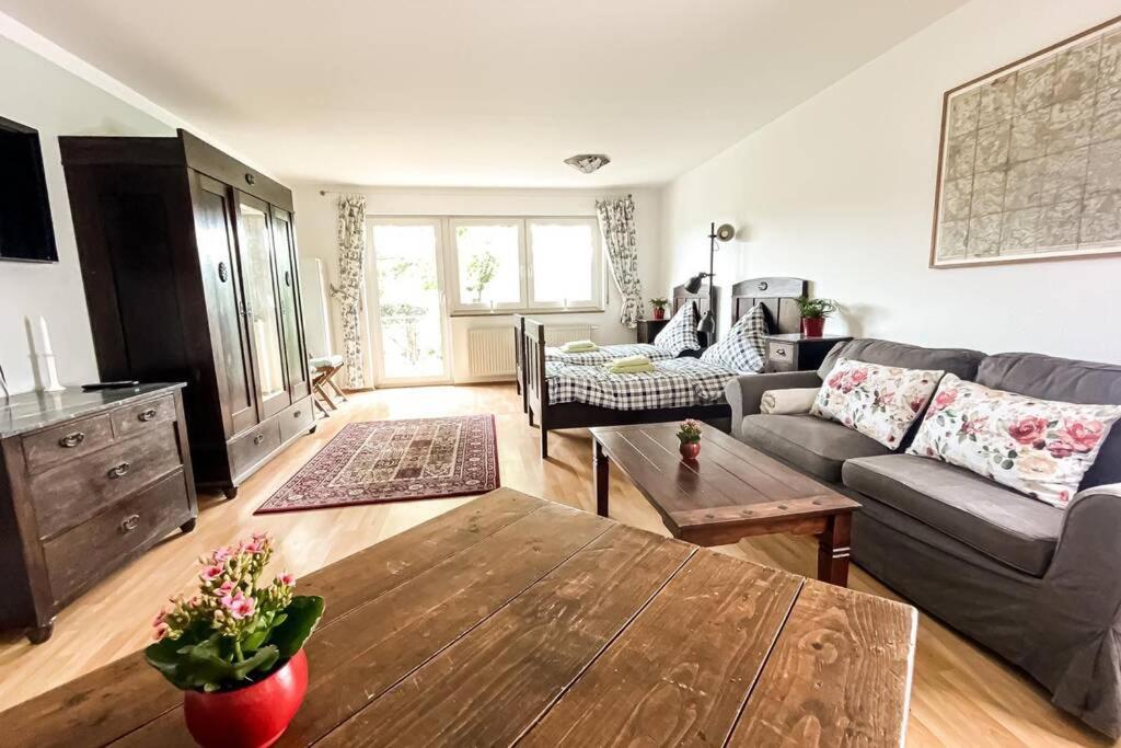 Apartment Am Auensee Mit Grosser Terrasse & Privat-Parkplatz Leipzig Buitenkant foto
